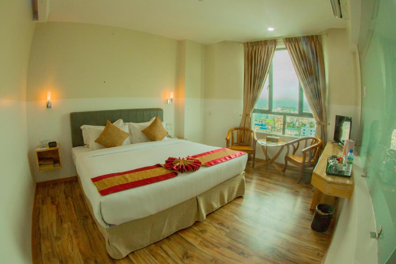 Gold Leaf Hotel Mandalay Eksteriør bilde