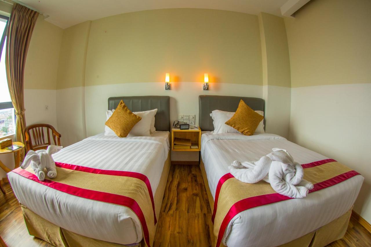 Gold Leaf Hotel Mandalay Eksteriør bilde